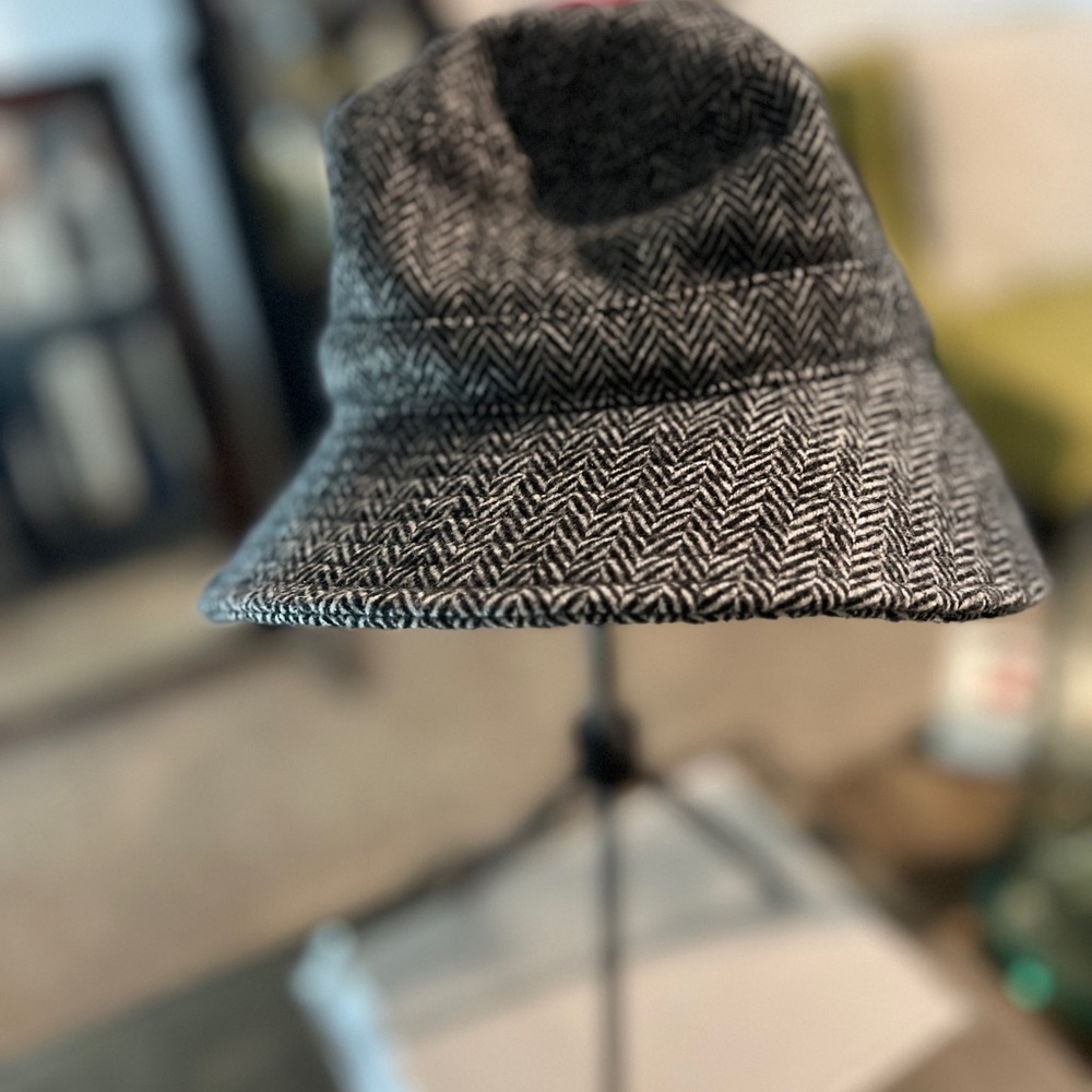 Anthropologie Black and White Herringbone Hat